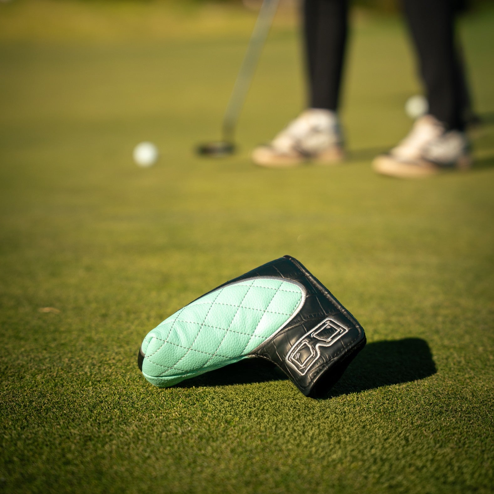 THE 5TH AVE HEADCOVERS